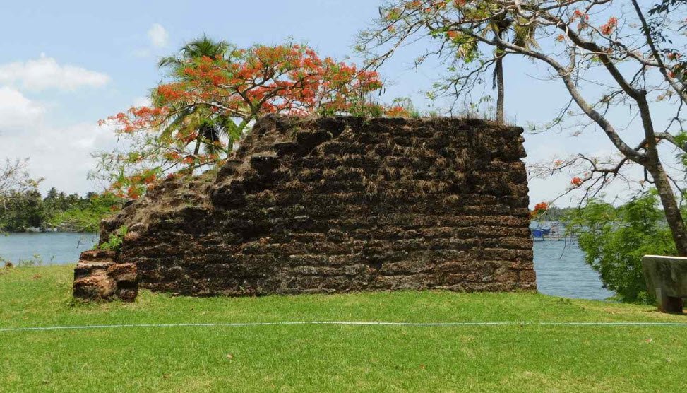 Cranganore Fort (also called Kodungallur Fort, Kottapuram Fort)